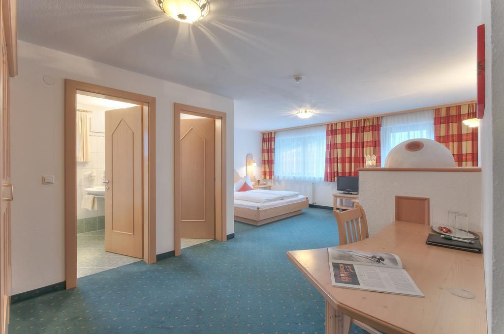 Hotel Garni Europa Sankt Anton am Arlberg Room photo